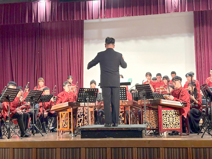 金門國樂團7月26日將於台北國家音樂廳演出，昨日晚間特別舉辦金門場行前音樂會。（李增汪攝）